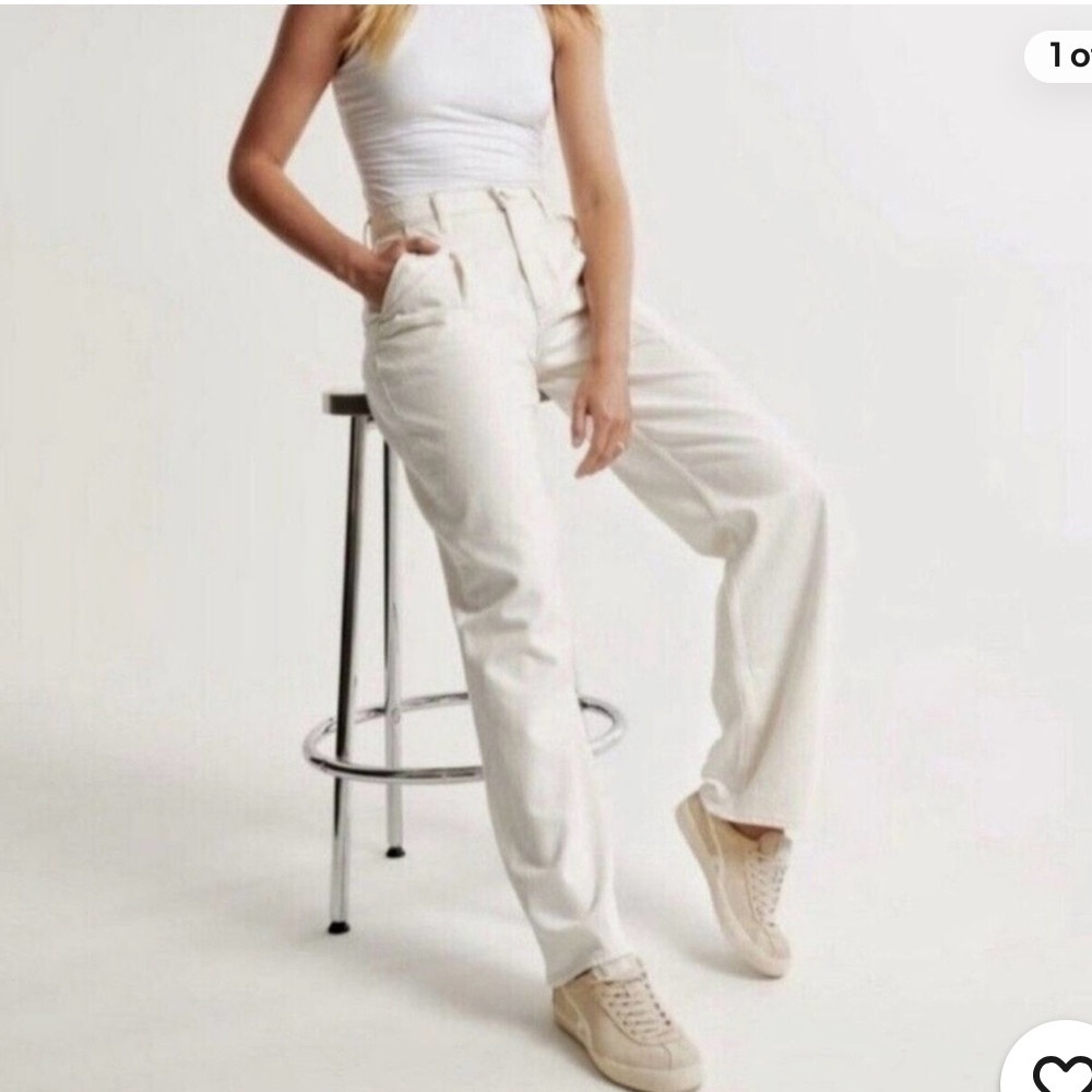 NWT Abercrombie The Loose High Rise pleated jeans